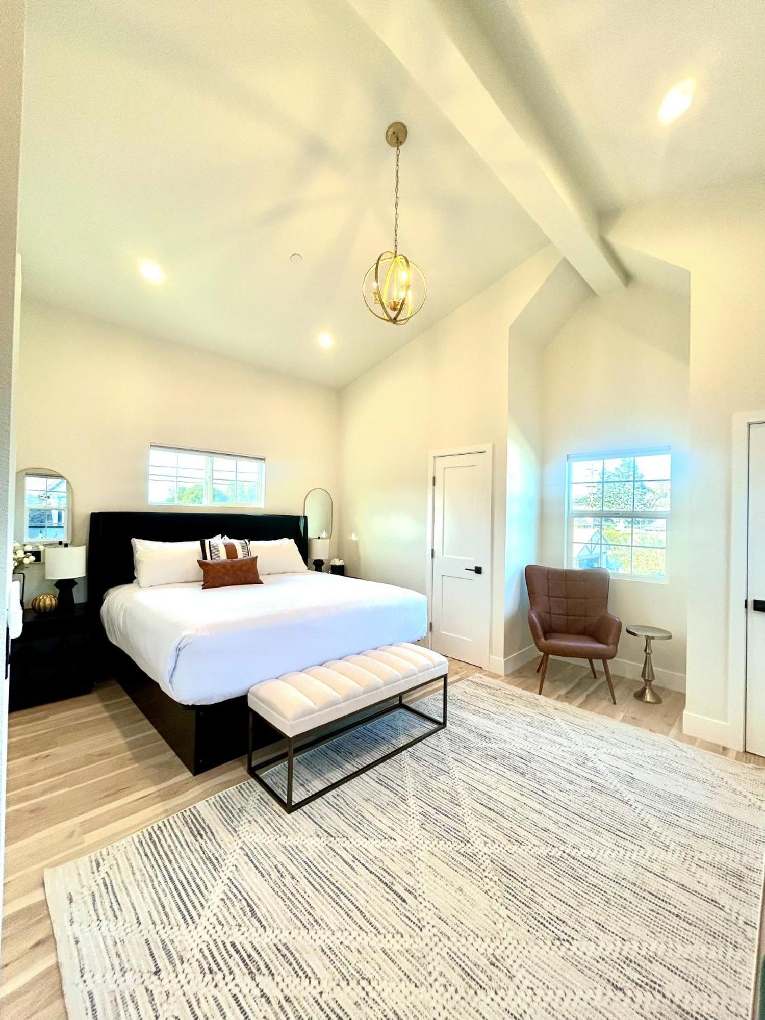 New Haven Inn Solvang Bagian luar foto
