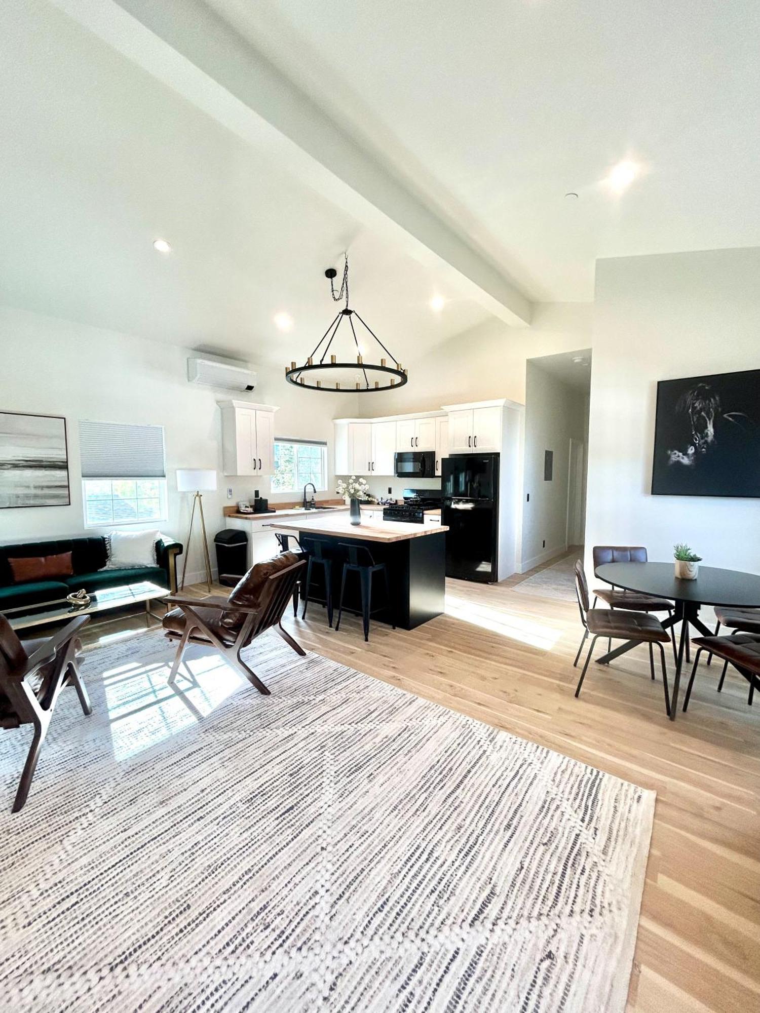 New Haven Inn Solvang Bagian luar foto